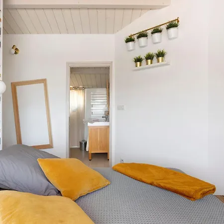 Les De Miloly Bed & Breakfast