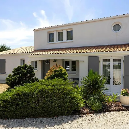 Les De Miloly Bed & Breakfast 3*